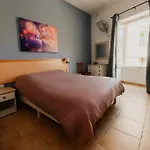 Gelmif Apartments